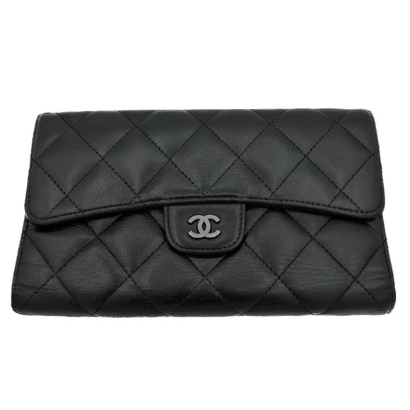 CHANEL Black Lambskin Classic Flap Wallet - Picture 1 of 7